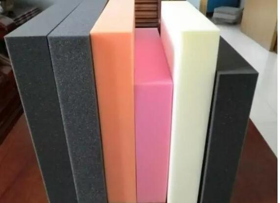 新中式家具里要怎樣辨別家具中海綿的好壞？